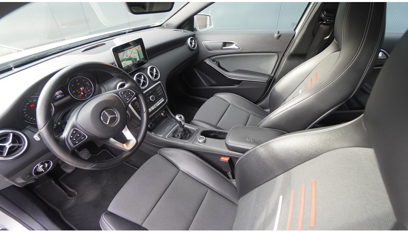 Mercedes-Benz A180d EURO6 - Minibus, Passenger van: picture 4 Mercedes-Benz A180d EURO6 - Minibus, Passenger van: picture 4