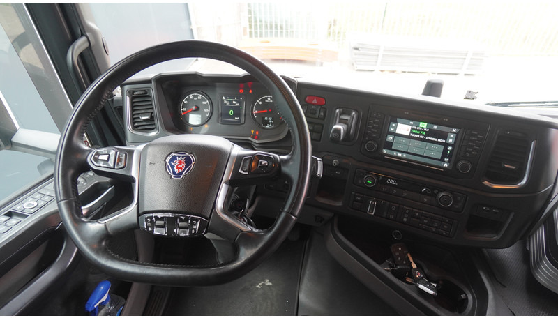 Scania S520 V8 6X2 FRIGO RETARDER - Refrigerator truck: picture 5 Scania S520 V8 6X2 FRIGO RETARDER - Refrigerator truck: picture 5