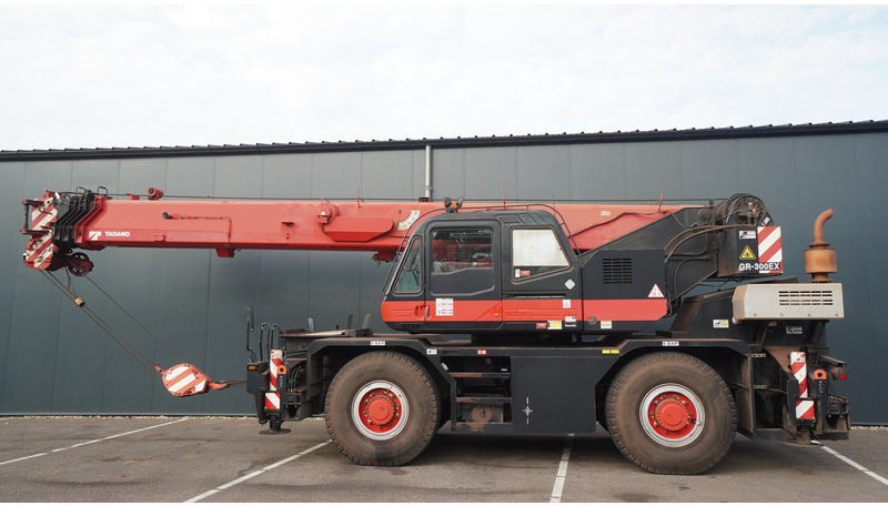 Tadano-Faun GR-300EX WITH JIB 4X4X4 ROUGH TERRAIN CRANE - Crane truck: picture 1 Tadano-Faun GR-300EX WITH JIB 4X4X4 ROUGH TERRAIN CRANE - Crane truck: picture 1
