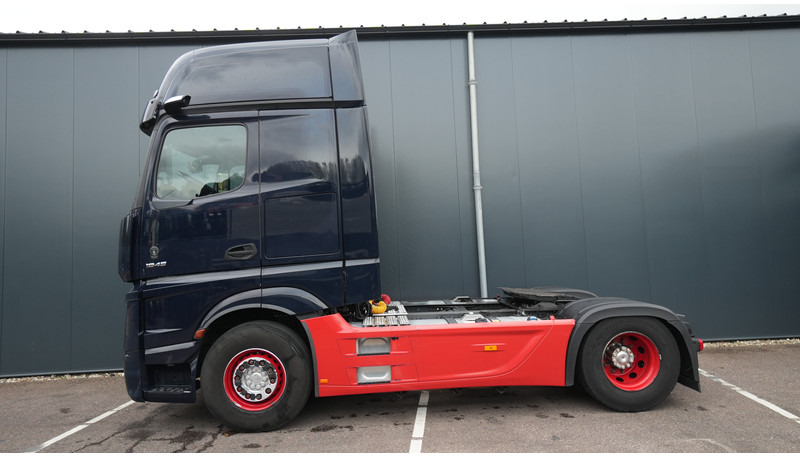 Mercedes-Benz ACTROS 1945 GIGASPACE 713.000KM - Tractor unit: picture 1 Mercedes-Benz ACTROS 1945 GIGASPACE 713.000KM - Tractor unit: picture 1