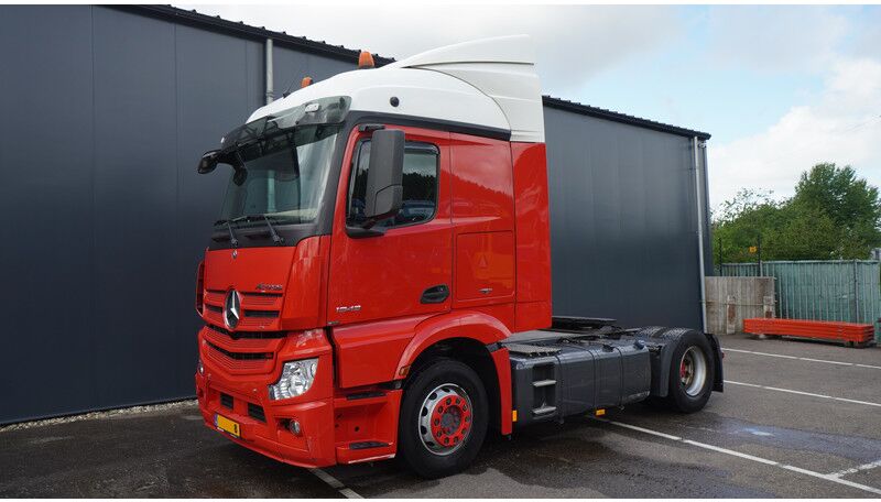 Mercedes-Benz Actros 1943 tractor unit - Tractor unit: picture 3 Mercedes-Benz Actros 1943 tractor unit - Tractor unit: picture 3