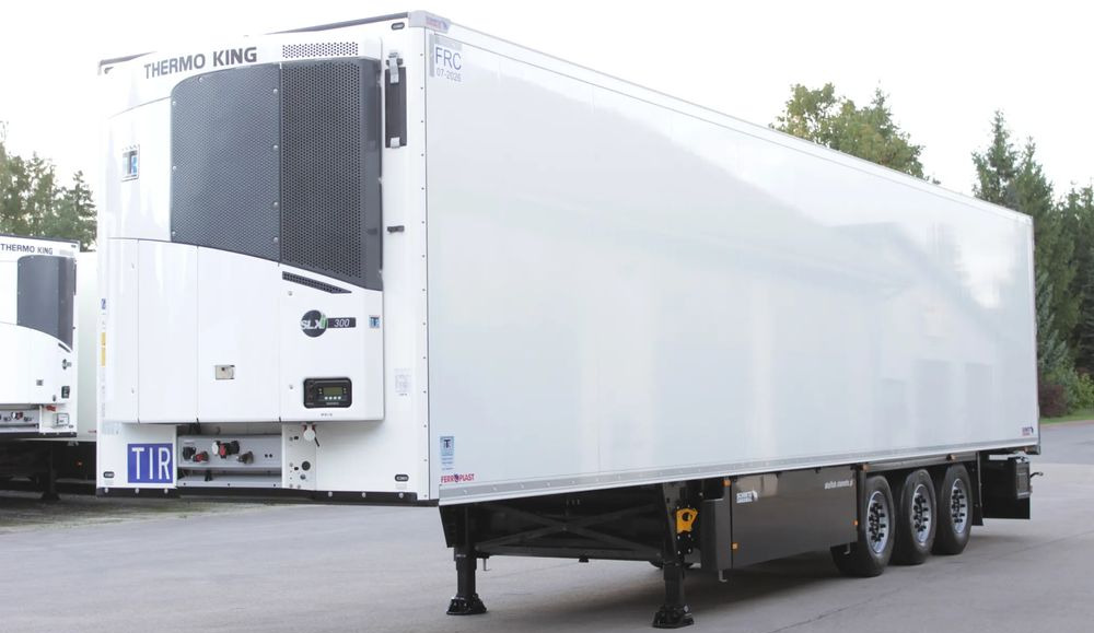 Schmitz Cargobull FP 60 V7 Thermo King SLXi 300 / JAK NOWA / ŚCIANA 7 CM / - Refrigerator semi-trailer: picture 2 Schmitz Cargobull FP 60 V7 Thermo King SLXi 300 / JAK NOWA / ŚCIANA 7 CM / - Refrigerator semi-trailer: picture 2