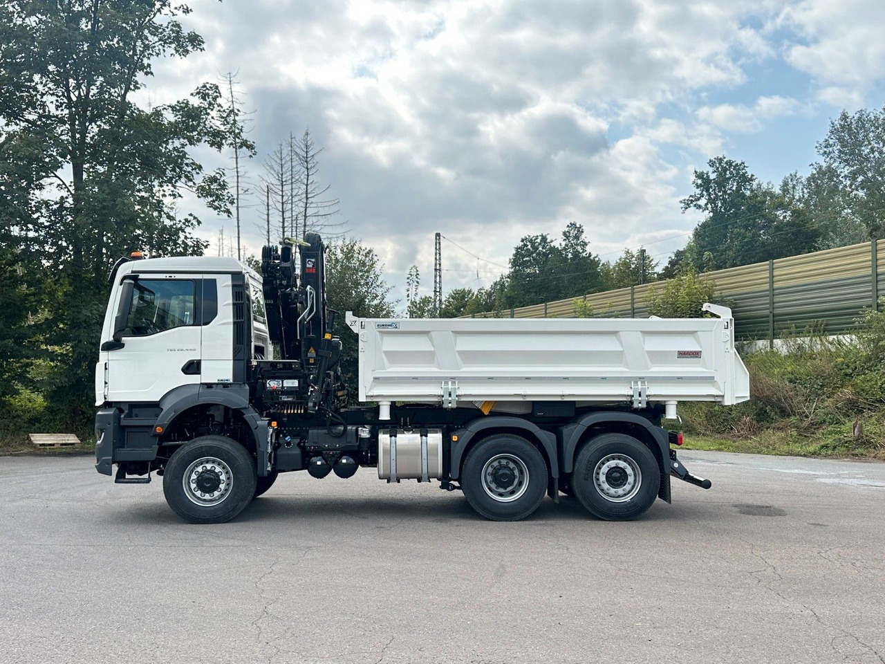 MAN TGS 28.440 6x4-4 / 3-Seiten- Kipper EuromixMTP - Tipper: picture 3 MAN TGS 28.440 6x4-4 / 3-Seiten- Kipper EuromixMTP - Tipper: picture 3