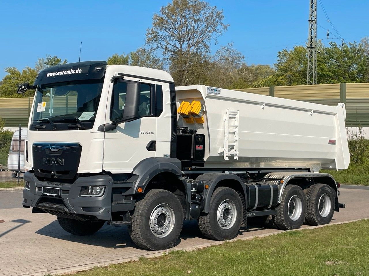 MAN TGS 35.470 BB 8X4 Mulden Kipper 10X Vorhanden - Tipper: picture 3 MAN TGS 35.470 BB 8X4 Mulden Kipper 10X Vorhanden - Tipper: picture 3