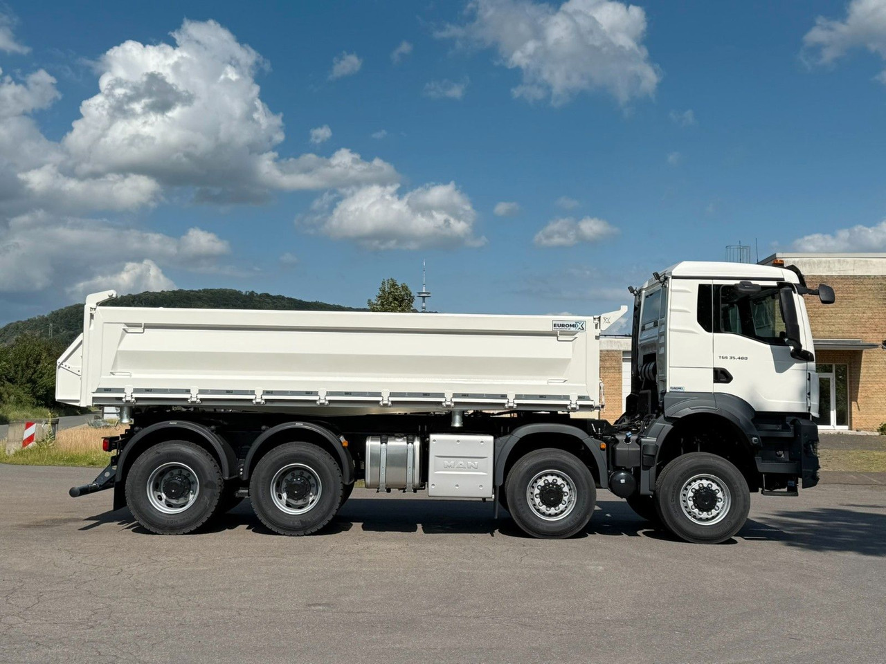 Leasing of  MAN TGS 35.480 8x8 EuromixMTP 3-Seiten-Kipper MAN TGS 35.480 8x8 EuromixMTP 3-Seiten-Kipper: picture 19