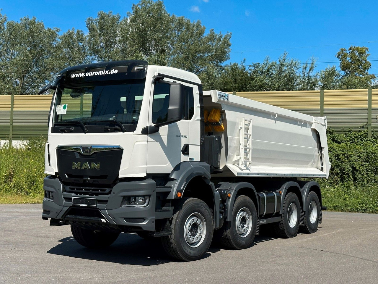 Tipper MAN TGS 37.520 8x4 EuromixMTP Mulden Kipper: picture 8