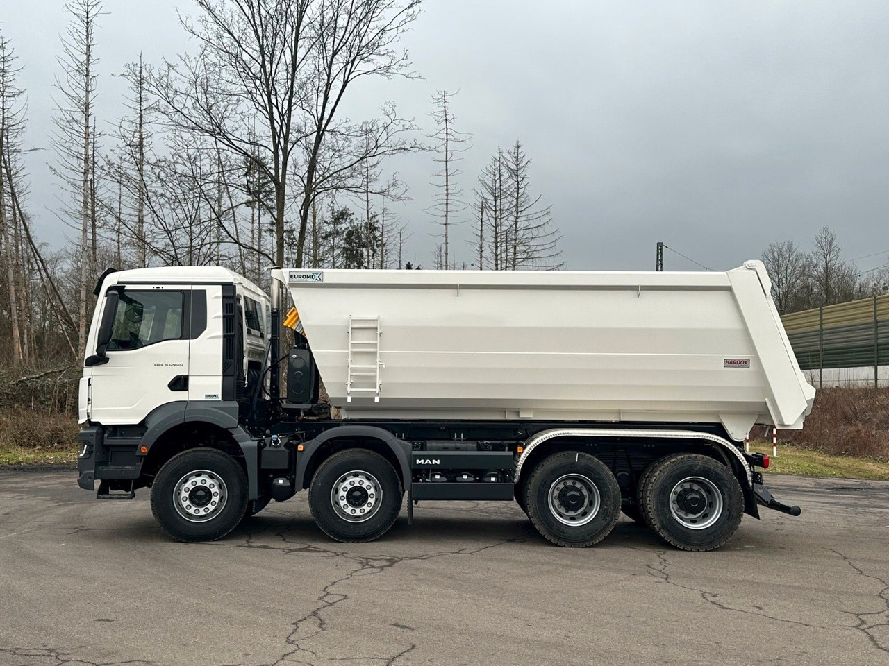 MAN TGS 41.400 8x4 / EUROMIX MTP 20m³/ EURO 5 - Tipper: picture 4 MAN TGS 41.400 8x4 / EUROMIX MTP 20m³/ EURO 5 - Tipper: picture 4