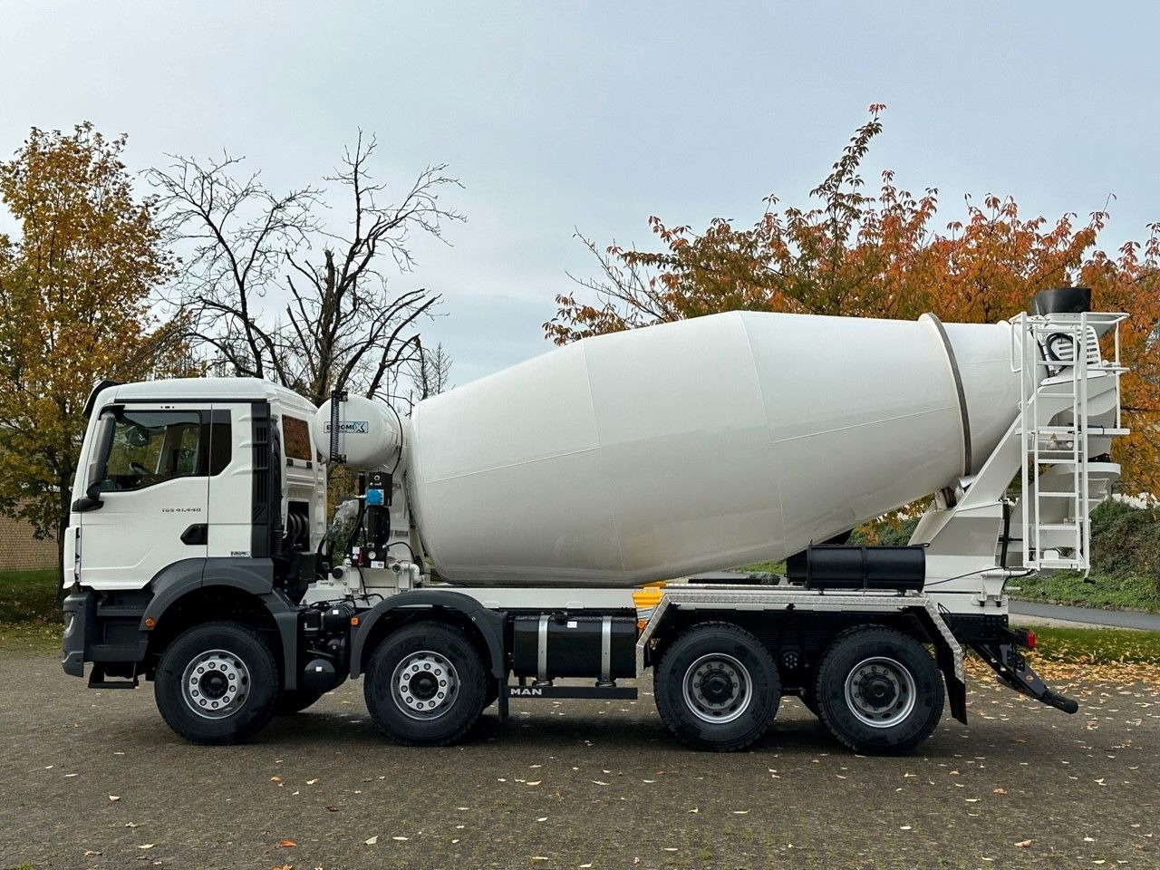 MAN TGS 41.440 8x4 /Euro6e Euromix EM 10 L MAN TGS 41.440 8x4 /Euro6e Euromix EM 10 L - Concrete mixer truck: picture 4 MAN TGS 41.440 8x4 /Euro6e Euromix EM 10 L MAN TGS 41.440 8x4 /Euro6e Euromix EM 10 L - Concrete mixer truck: picture 4