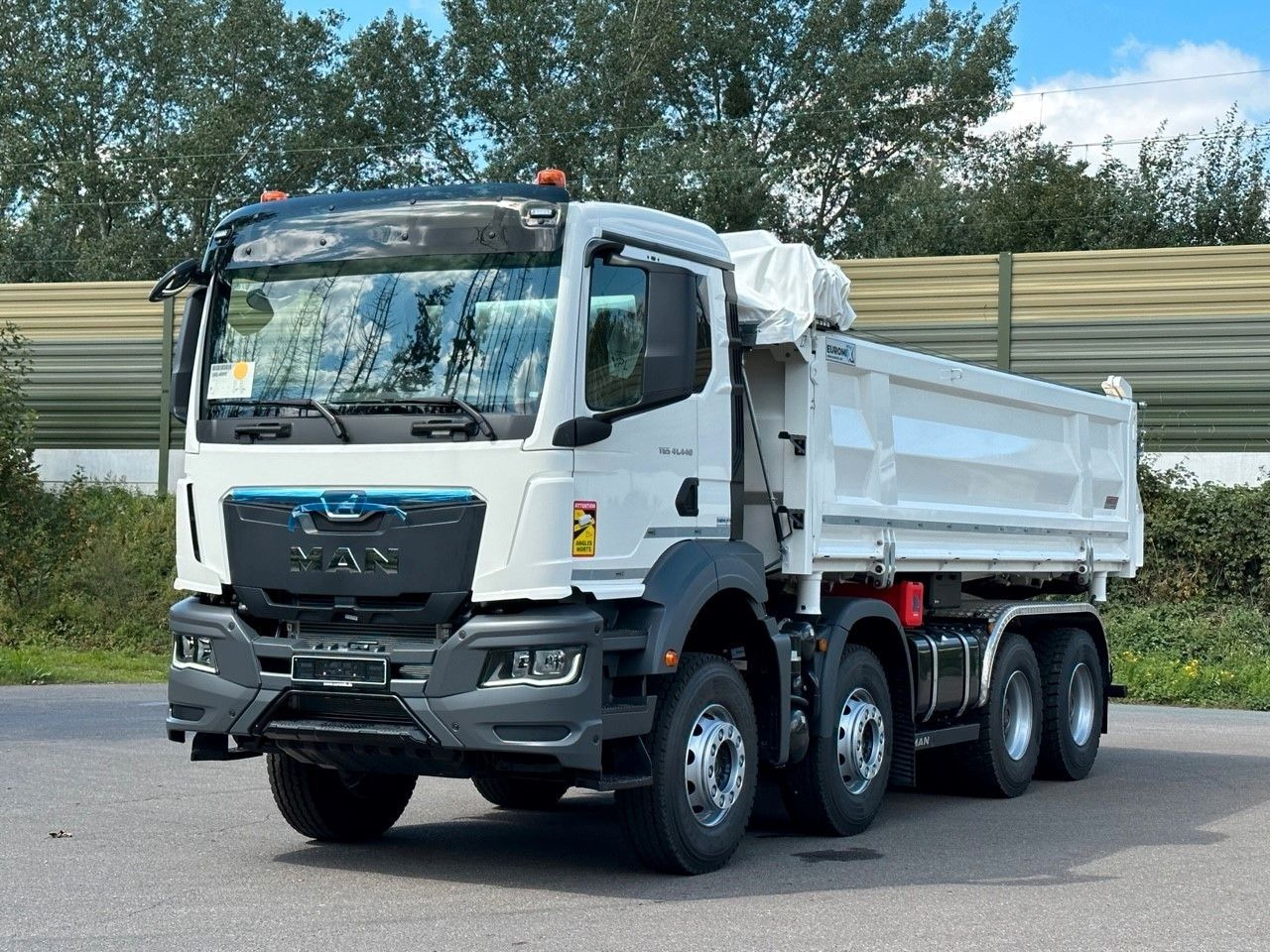 MAN TGS 41.440 8x4 EuromixMTP 3-Seiten-Kipper - Tipper: picture 1 MAN TGS 41.440 8x4 EuromixMTP 3-Seiten-Kipper - Tipper: picture 1