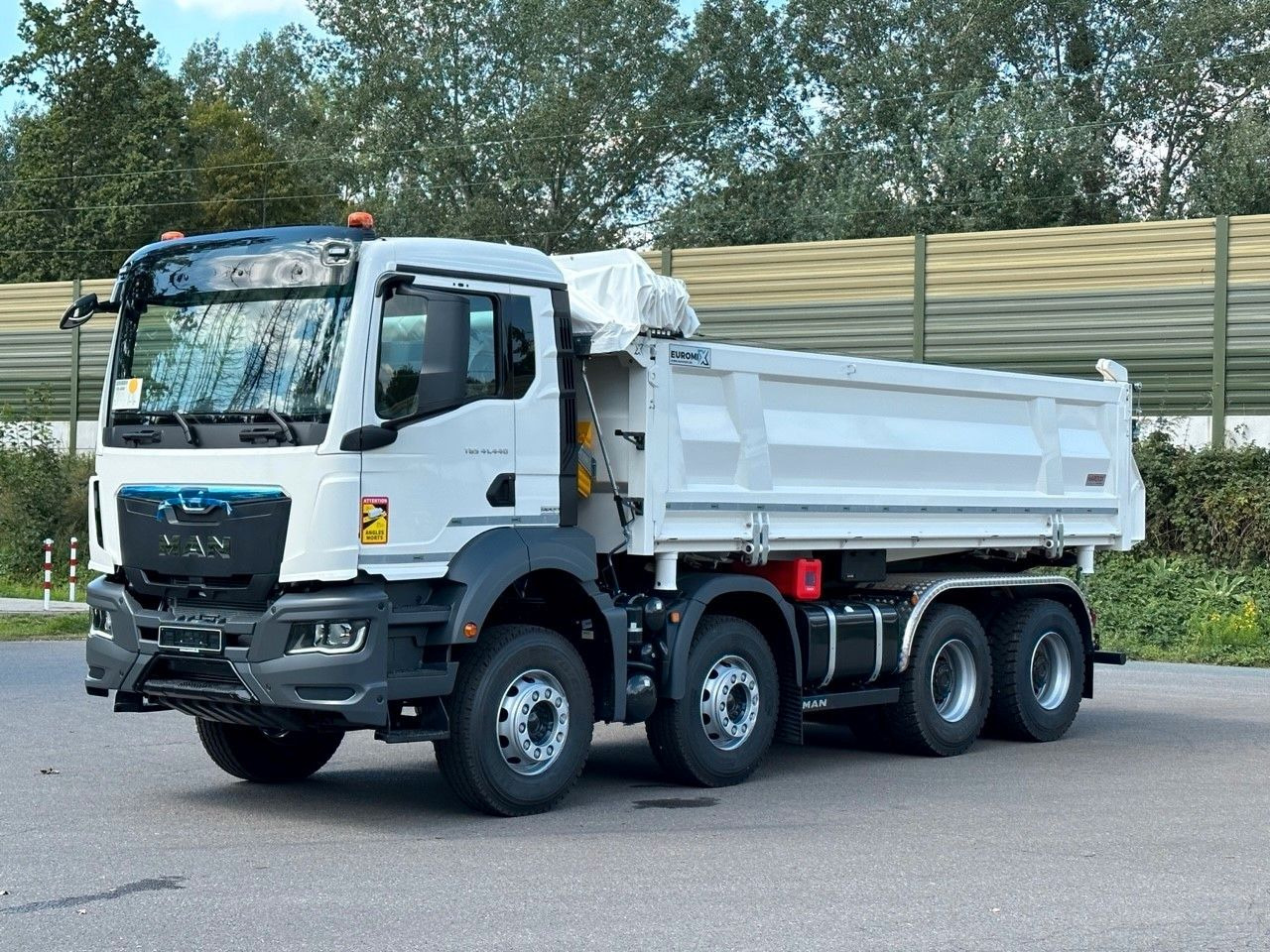 MAN TGS 41.440 8x4 EuromixMTP 3-Seiten-Kipper - Tipper: picture 2 MAN TGS 41.440 8x4 EuromixMTP 3-Seiten-Kipper - Tipper: picture 2