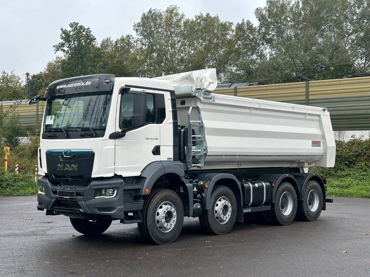 MAN TGS 41.440 BB 8X4 Euromix Mulden Kipper HARDOX - Tipper: picture 2 MAN TGS 41.440 BB 8X4 Euromix Mulden Kipper HARDOX - Tipper: picture 2