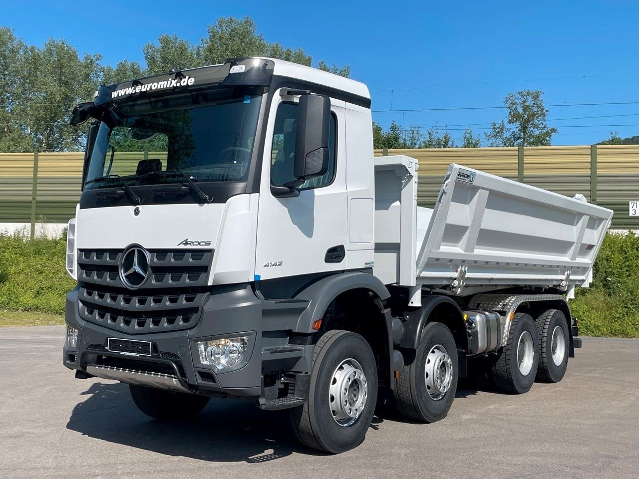 Tipper Mercedes-Benz 4145  8X4   Euromix EMT  3-Seiten-Kipper: picture 8