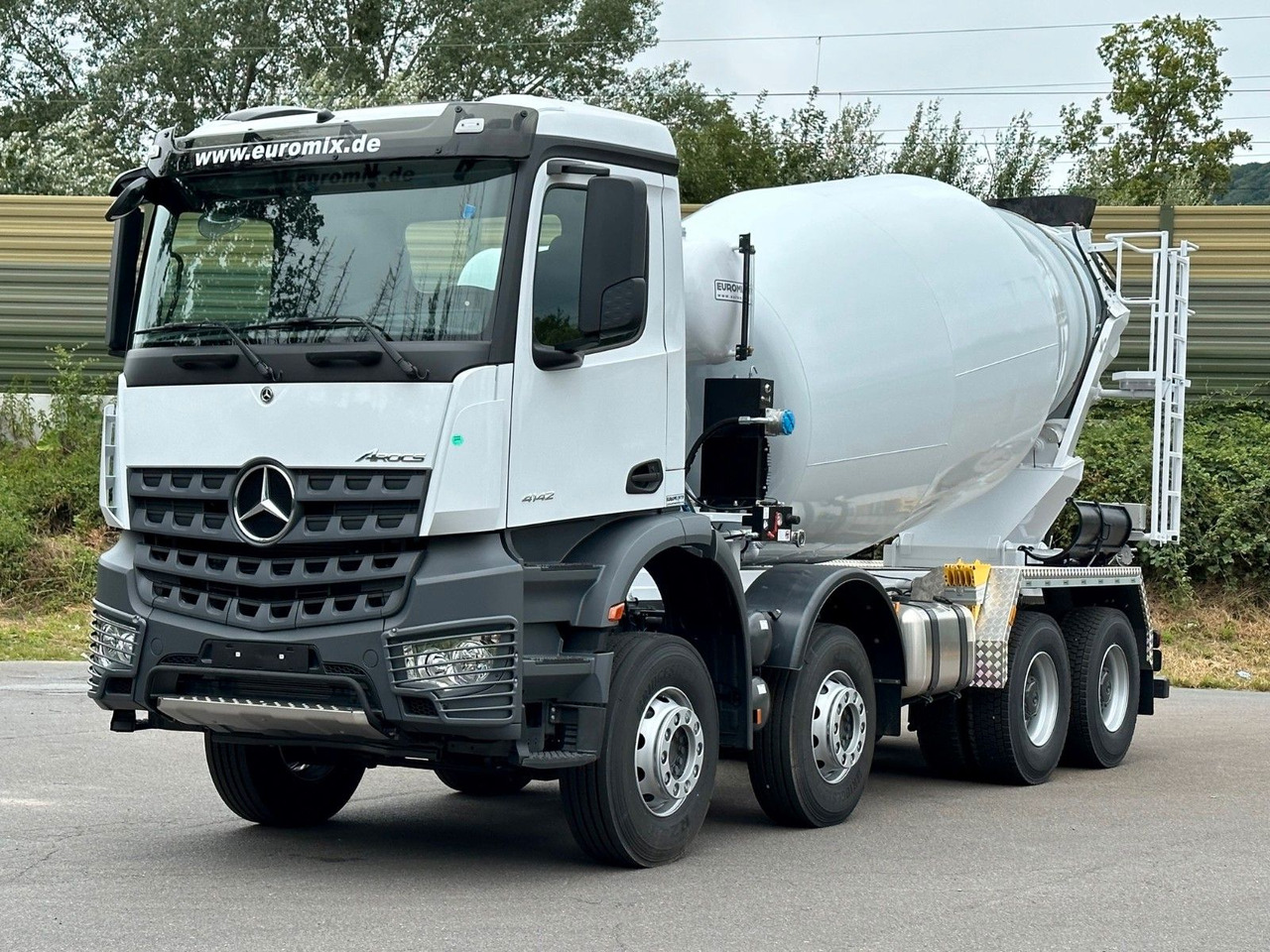 Mercedes-Benz AROCS 5 4142 B 8X4 Euro 3 EuromixMTP EM 10 - Concrete mixer truck: picture 1 Mercedes-Benz AROCS 5 4142 B 8X4 Euro 3 EuromixMTP EM 10 - Concrete mixer truck: picture 1
