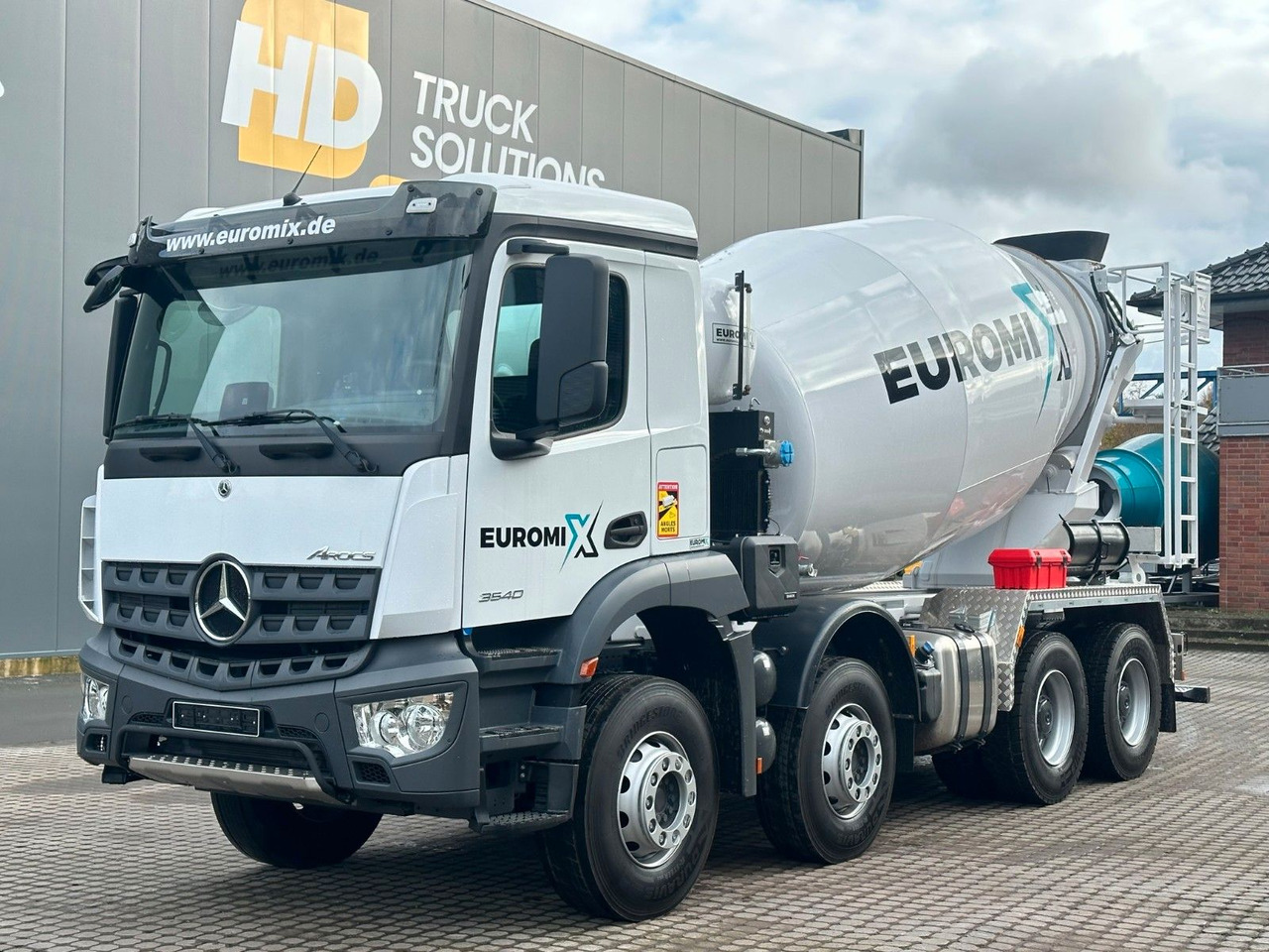 Mercedes-Benz Arocs 5 3540 8x4 EURO 6e EuromixMTP EM 9 L - Concrete mixer truck: picture 2 Mercedes-Benz Arocs 5 3540 8x4 EURO 6e EuromixMTP EM 9 L - Concrete mixer truck: picture 2