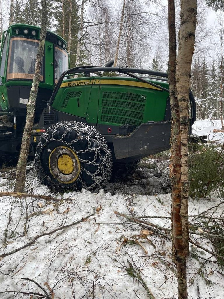 John Deere 1070 G - Forestry harvester: picture 5 John Deere 1070 G - Forestry harvester: picture 5