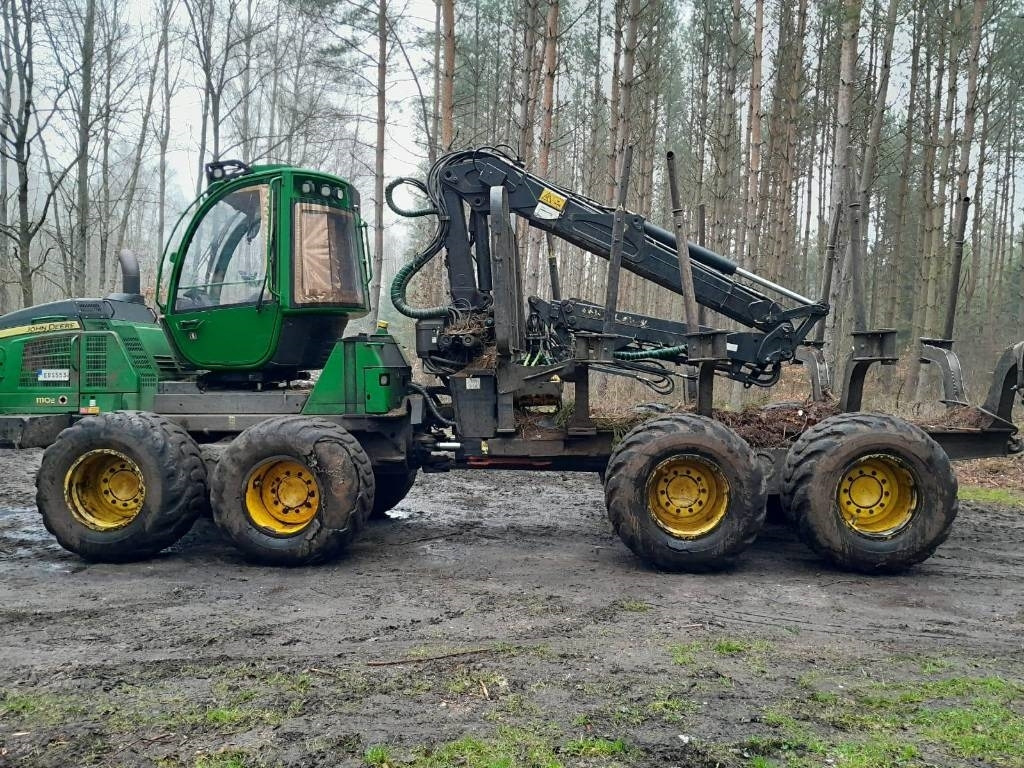 John Deere 1110 E - Forwarder: picture 3 John Deere 1110 E - Forwarder: picture 3