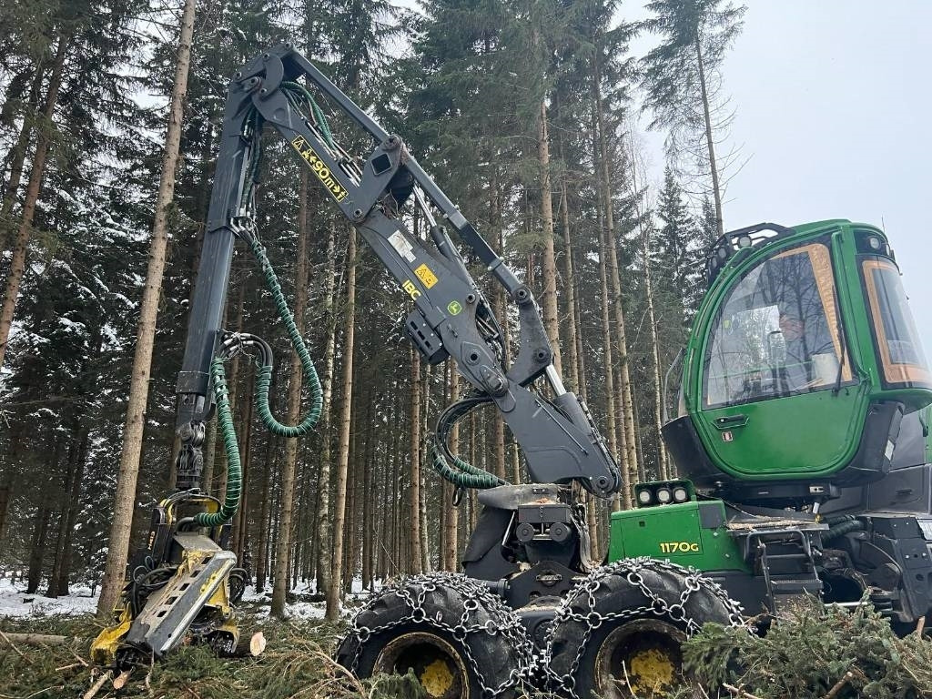 Forestry harvester John Deere 1170G: picture 11 Forestry harvester John Deere 1170G: picture 11