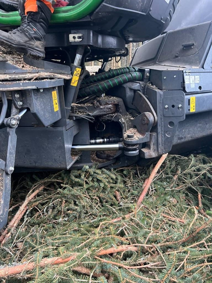 Forestry harvester John Deere 1170G: picture 20 Forestry harvester John Deere 1170G: picture 20