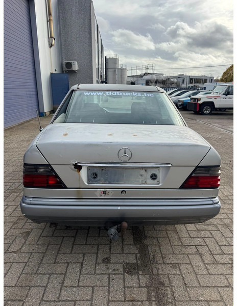 Mercedes-Benz 200-serie **W124-BELGIAN CAR** - Sedan: picture 5 Mercedes-Benz 200-serie **W124-BELGIAN CAR** - Sedan: picture 5