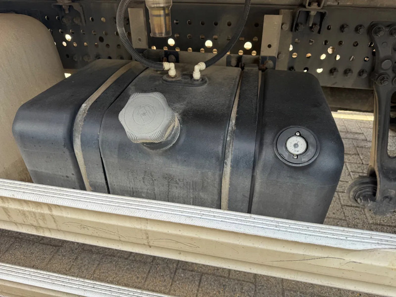 Refrigerator truck Mercedes-Benz Antos 1827 **BLUETEC 6-FRENCH TRUCK-8,70L BOX**: picture 15 Refrigerator truck Mercedes-Benz Antos 1827 **BLUETEC 6-FRENCH TRUCK-8,70L BOX**: picture 15