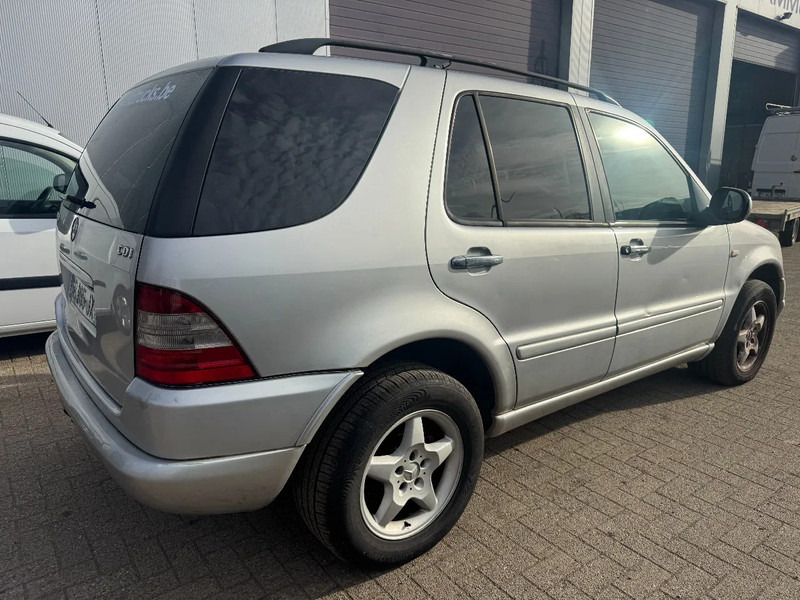 Mercedes-Benz M-Klasse ML **270CDI-AIRCO-FRENCH CAR** - SUV: picture 4 Mercedes-Benz M-Klasse ML **270CDI-AIRCO-FRENCH CAR** - SUV: picture 4