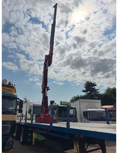 Renders **CRANE PALFINGER PK4500A-STEERING AXXLE** - Dropside/ Flatbed semi-trailer: picture 2 Renders **CRANE PALFINGER PK4500A-STEERING AXXLE** - Dropside/ Flatbed semi-trailer: picture 2