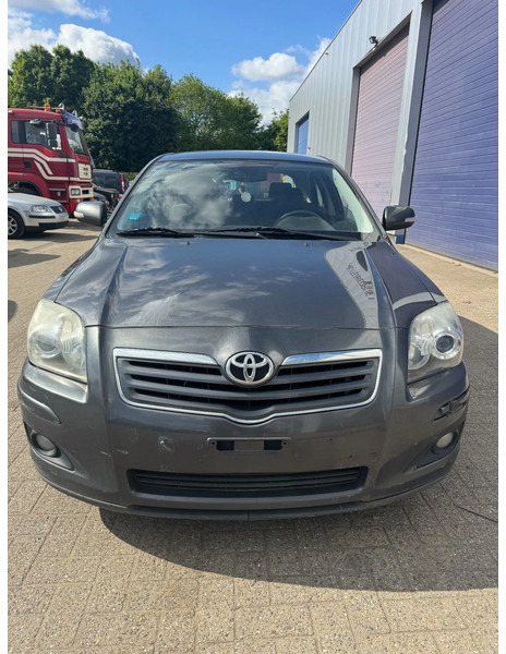 Toyota Avensis **DIESEL-AIRCO** - Car: picture 2 Toyota Avensis **DIESEL-AIRCO** - Car: picture 2