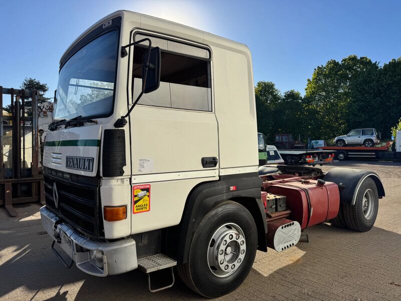 Renault R **R310-FRENCH TRUCK-TRACTEUR FRANCAIS** - Tractor unit: picture 1 Renault R **R310-FRENCH TRUCK-TRACTEUR FRANCAIS** - Tractor unit: picture 1