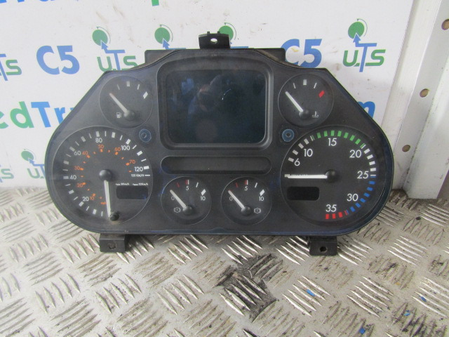 DAF CF65 CLOCK CLUSTER 1372055 - Cab and interior for Truck: picture 1 DAF CF65 CLOCK CLUSTER 1372055 - Cab and interior for Truck: picture 1