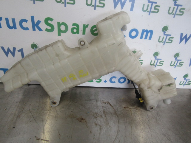 DAF LF 220 EURO 6 HEADERTANK - Engine and parts for Truck: picture 3 DAF LF 220 EURO 6 HEADERTANK - Engine and parts for Truck: picture 3