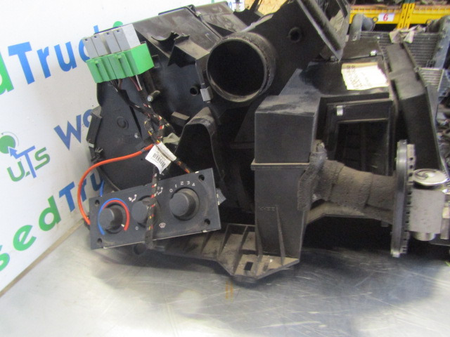 DAF XF 105 HEATER MATRIX COMPLETE P/NO 1697537 - Engine and parts for Truck: picture 2 DAF XF 105 HEATER MATRIX COMPLETE P/NO 1697537 - Engine and parts for Truck: picture 2