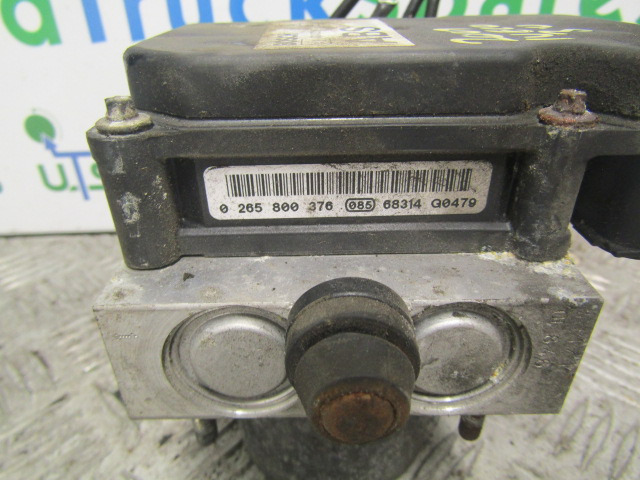 IVECO DAILY 3.0 (FICE 3481C) ABS PUMP/ECU BOSCH P/NO 0265800376 - Brake parts for Truck: picture 3 IVECO DAILY 3.0 (FICE 3481C) ABS PUMP/ECU BOSCH P/NO 0265800376 - Brake parts for Truck: picture 3