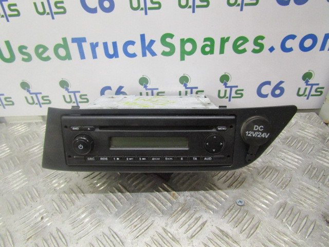 MAN ‘BLAUPUNKT’ CD/RADIO 81.28101.6180 - Cab and interior for Truck: picture 1 MAN ‘BLAUPUNKT’ CD/RADIO 81.28101.6180 - Cab and interior for Truck: picture 1