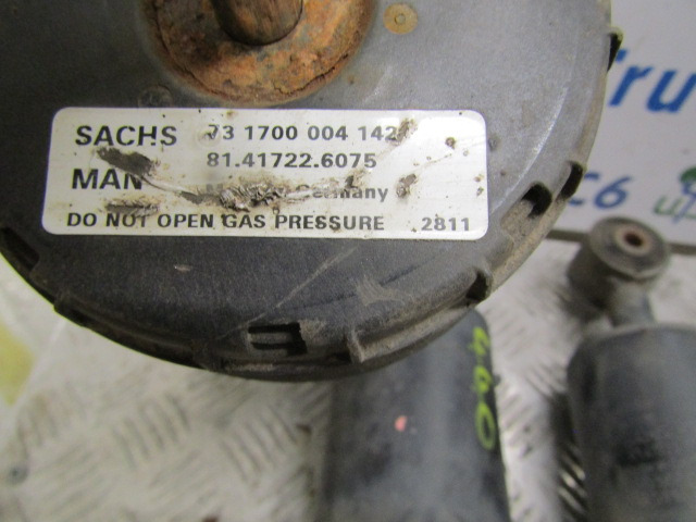 MAN TGS 440 TRACTOR UNIT (SET OF 4) CABSHOCKS P/NO 81.41722.6068 / 6073 - Cab and interior for Truck: picture 3 MAN TGS 440 TRACTOR UNIT (SET OF 4) CABSHOCKS P/NO 81.41722.6068 / 6073 - Cab and interior for Truck: picture 3