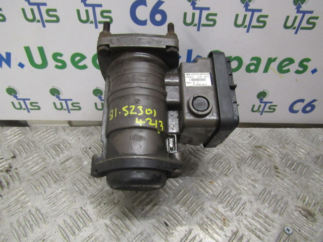 MAN TGS EBS MODULE P/NO 81.52301.6213 / K020623 - Brake parts for Truck: picture 2 MAN TGS EBS MODULE P/NO 81.52301.6213 / K020623 - Brake parts for Truck: picture 2