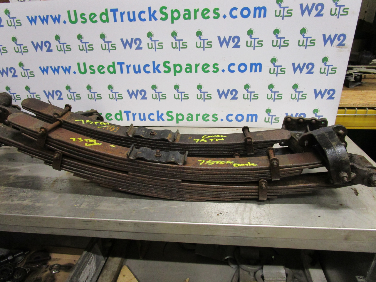 MITSUBISHI CANTER 7.5T REAR SPRINGS (PAIR) - Suspension for Truck: picture 1 MITSUBISHI CANTER 7.5T REAR SPRINGS (PAIR) - Suspension for Truck: picture 1