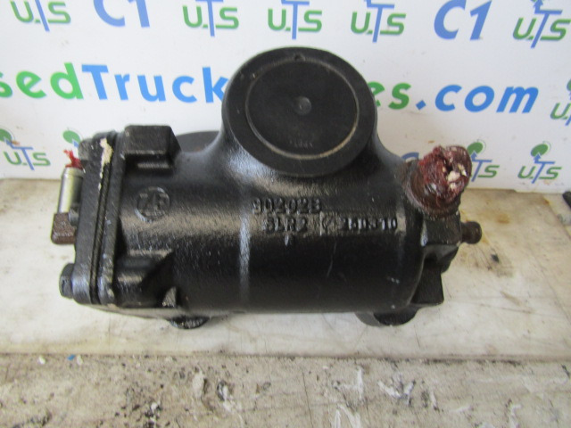 RENAULT MIDLUM 160/180 DXI 7.5 TON STEERING BOX P/NO 90202B SLR2250310 - Steering for Truck: picture 1 RENAULT MIDLUM 160/180 DXI 7.5 TON STEERING BOX P/NO 90202B SLR2250310 - Steering for Truck: picture 1