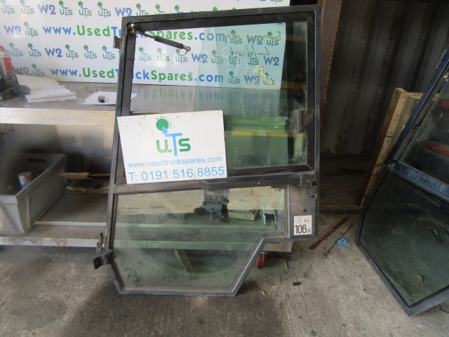 SCHMIDT SWINGO L/H DOOR COMPLETE - Cab and interior for Truck: picture 2 SCHMIDT SWINGO L/H DOOR COMPLETE - Cab and interior for Truck: picture 2