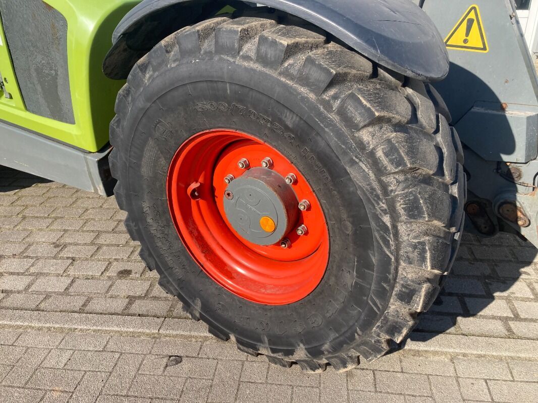 Loader CLAAS SCORPION 7050: picture 8