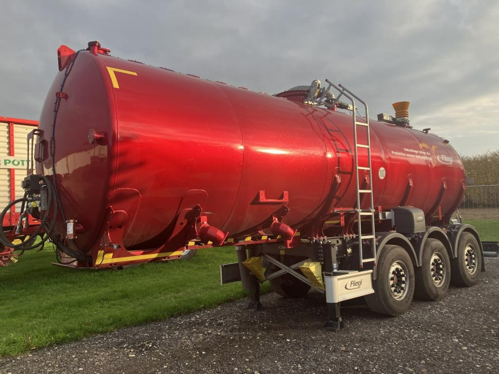 Fliegl STF 27500 TRUCK-LINE - Fertilizing equipment: picture 1 Fliegl STF 27500 TRUCK-LINE - Fertilizing equipment: picture 1