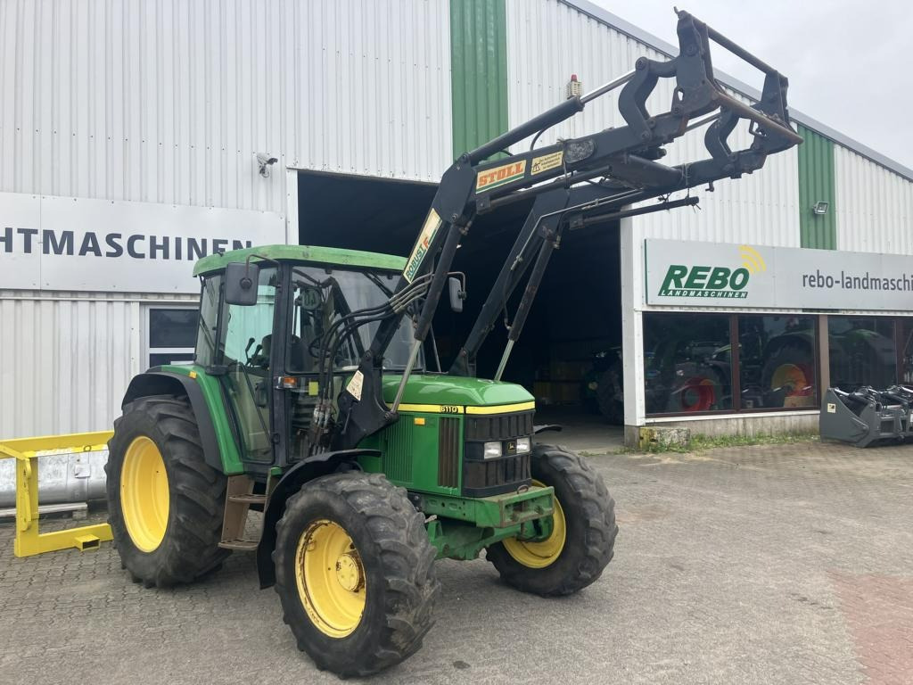 John Deere 6110 SE - Farm tractor: picture 1 John Deere 6110 SE - Farm tractor: picture 1