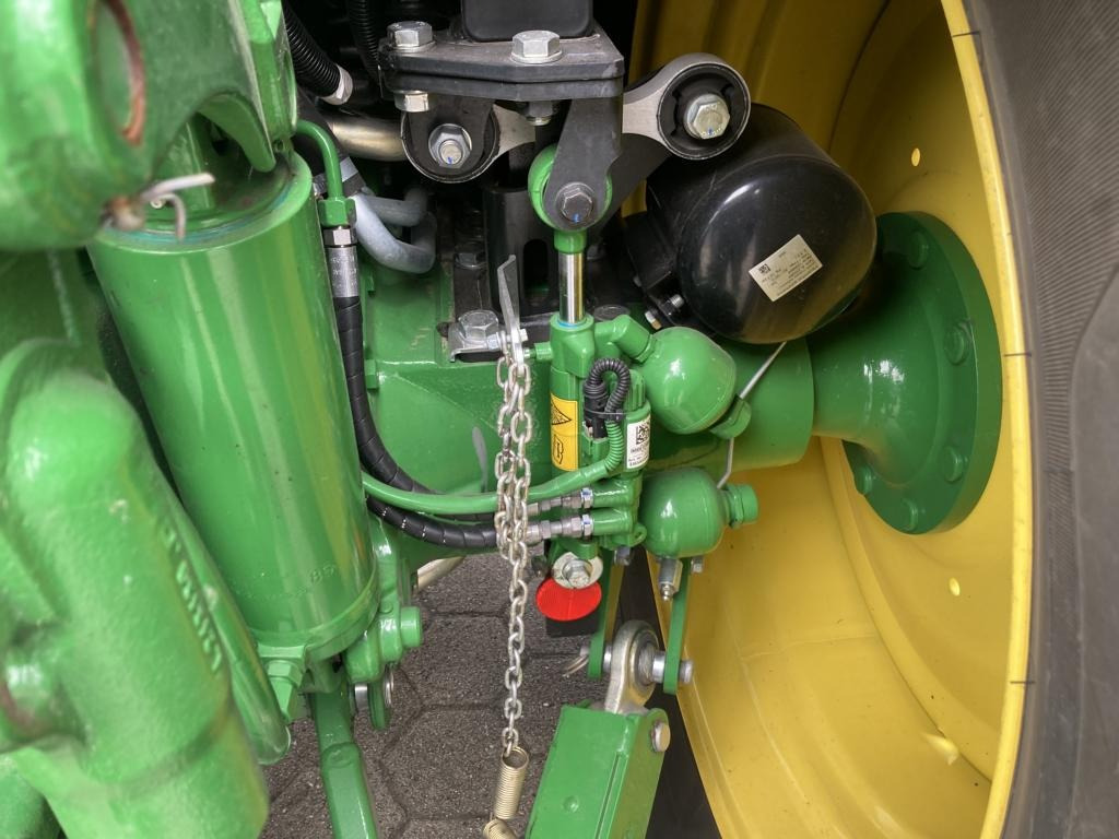 New Farm tractor John Deere 6R140: picture 14