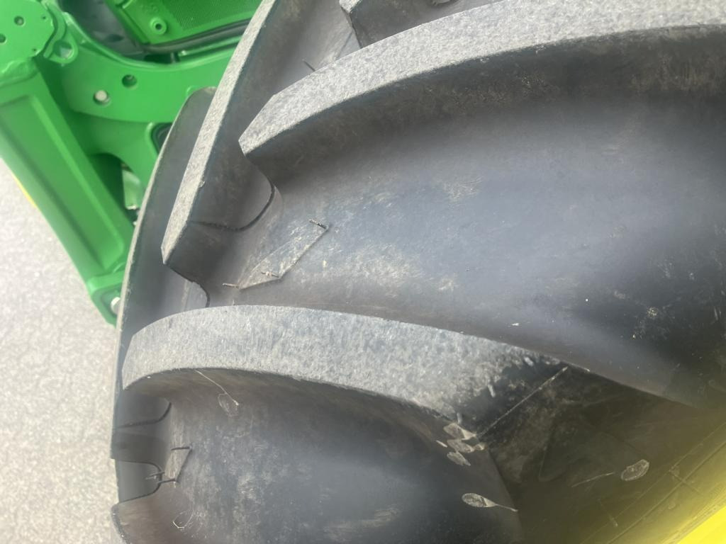 John Deere 6R150 - Farm tractor: picture 2 John Deere 6R150 - Farm tractor: picture 2