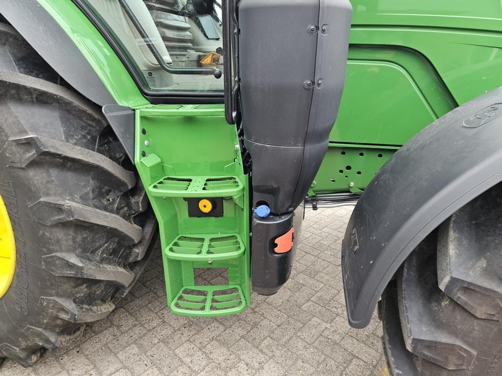 Leasing of John Deere 6R155 John Deere 6R155: picture 7