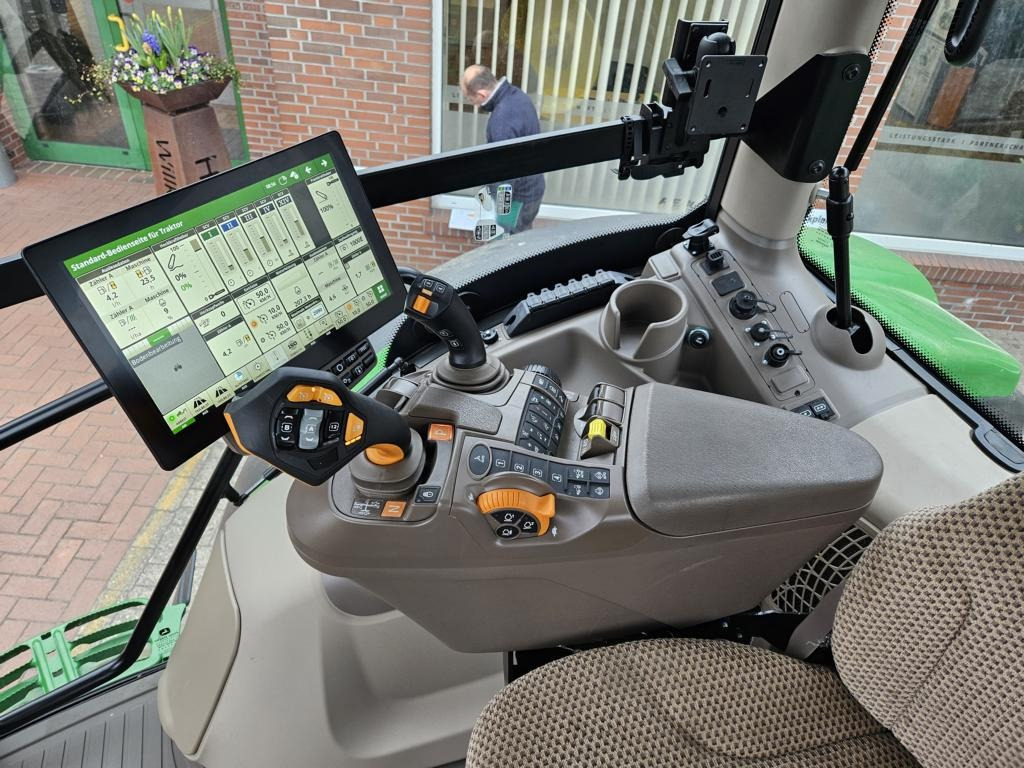 Leasing of John Deere 6R155 John Deere 6R155: picture 19
