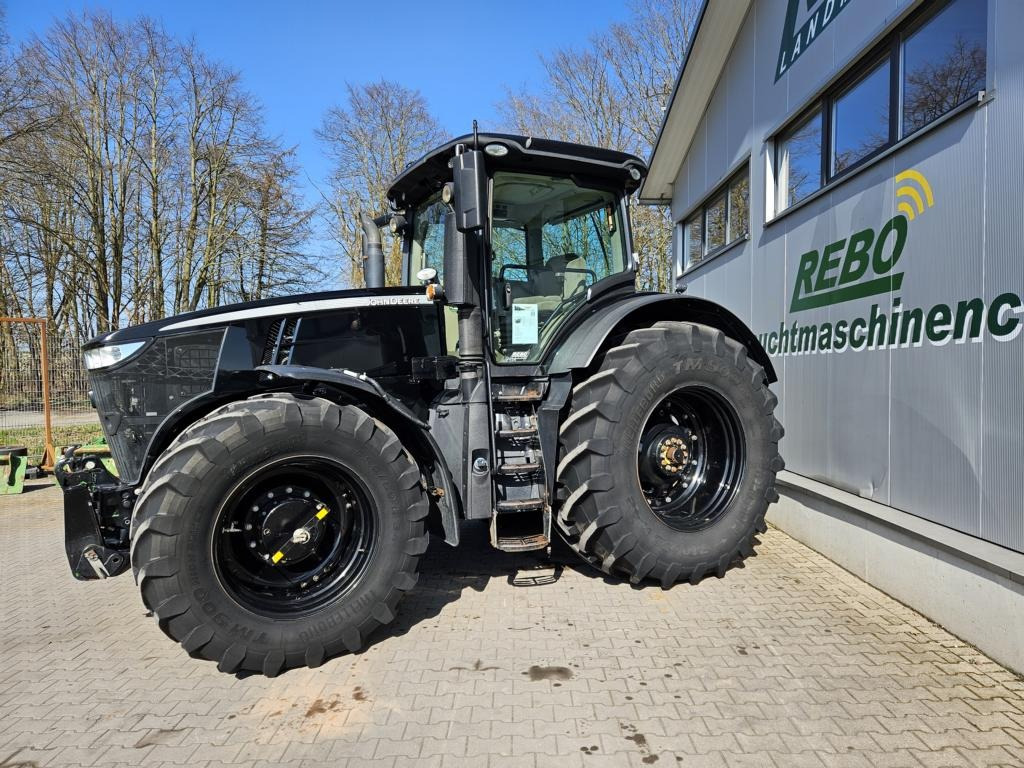 John Deere 7310R - Farm tractor: picture 1 John Deere 7310R - Farm tractor: picture 1