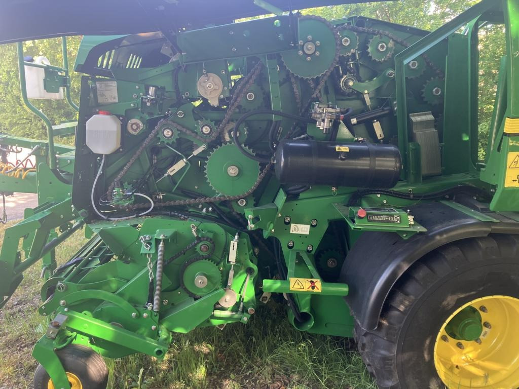 Hay and forage equipment John Deere FESTKAMMER-KOMBIPRESSE C441R: picture 12