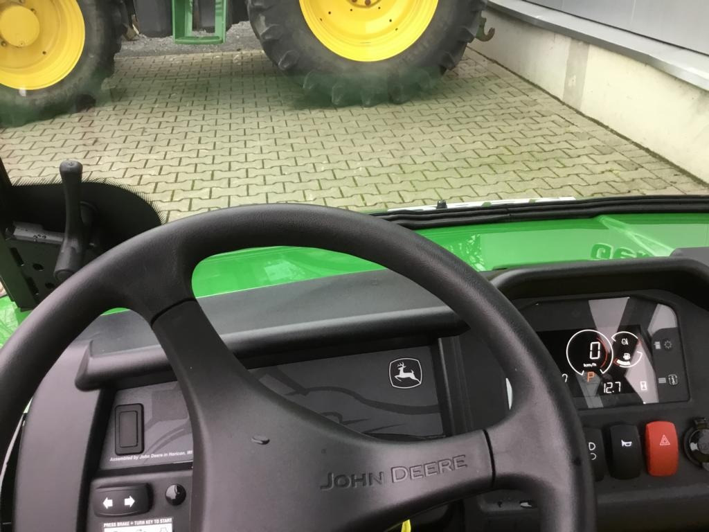 John Deere GATOR HPX 815 E - Side-by-side/ ATV: picture 2 John Deere GATOR HPX 815 E - Side-by-side/ ATV: picture 2