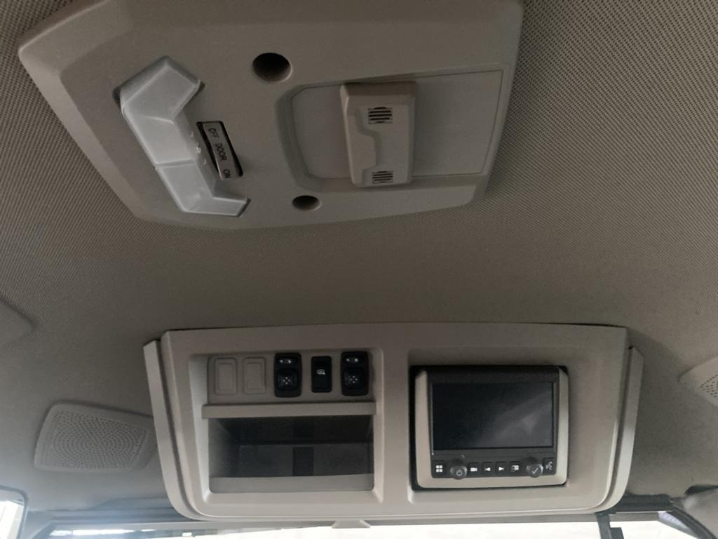 John Deere TRAKTOR 8R370 - Farm tractor: picture 4 John Deere TRAKTOR 8R370 - Farm tractor: picture 4