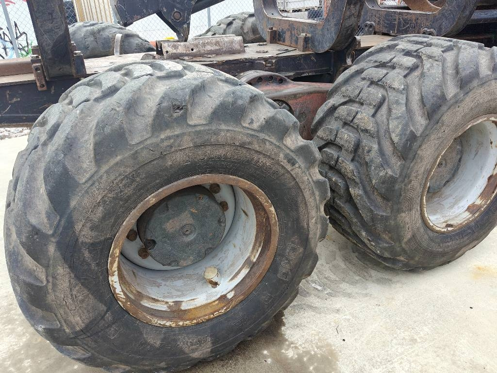 Komatsu 865 - Forwarder: picture 4 Komatsu 865 - Forwarder: picture 4